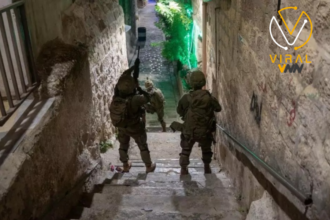 الاحتلال يطلق الرصاص على سكان مخيم