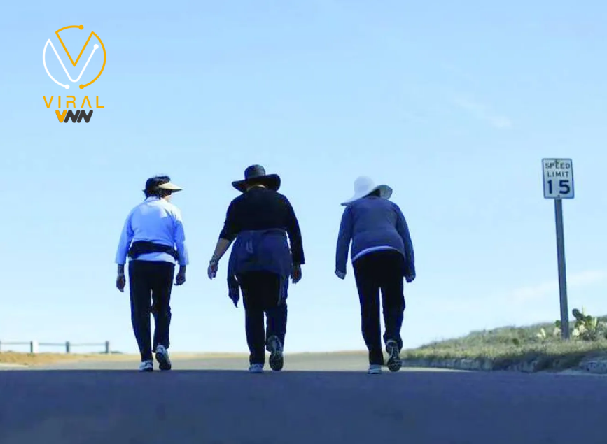 المشي 5 آلاف خطوة يوميا قد يقلل من أعراض الاكتئاب