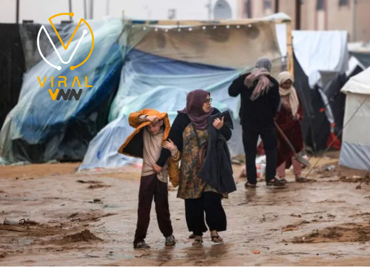 استغاثات النازحين في غزة بسبب غرق خيامهم بالمياه