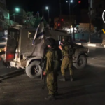 قوات الاحتلال تعتقل عشرة مواطنين من نابلس