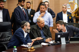 احتجاجات في إسرائيل ضد صفقة التبادل