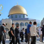 اقتحام مستوطنين للمسجد الأقصى بحراسة من شرطة الاحتلال