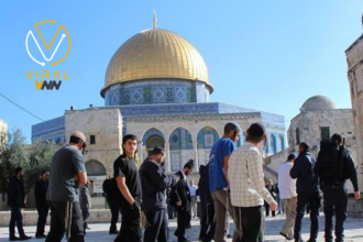 اقتحام مستوطنين للمسجد الأقصى بحراسة من شرطة الاحتلال