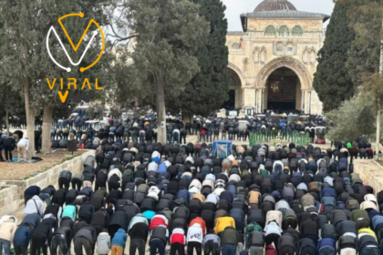 50 ألف يؤدون صلاة الجمعة في المسجد الأقصى المبارك