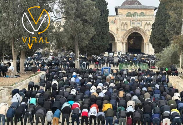 50 ألف يؤدون صلاة الجمعة في المسجد الأقصى المبارك
