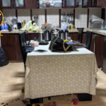 قوات الاحتلال تقتحم منزل أسير وتدمر ممتلكاته وتعتقل إخوته