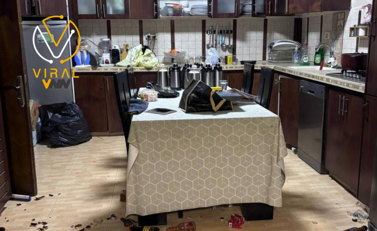 قوات الاحتلال تقتحم منزل أسير وتدمر ممتلكاته وتعتقل إخوته