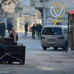 مداهمة واسعة في مخيم العروب وهدم منزل