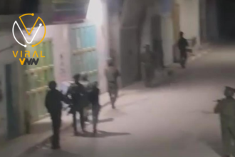 الاحتلال يداهم رام الله ويعتقل 11 مواطن ويعتدي على فتى