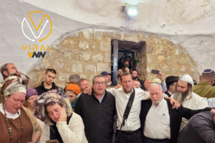 مستوطنون يقتحمون مقام يوسف بأعداد كبيرة شرق نابلس