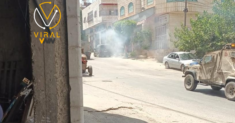 قوات الاحتلال تطلق النار على مزارعين في بيت أمر