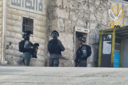 الاحتلال يقتحم السموع لتوفير الحماية للمستوطنين خلال اقتحامهم البرج الأثري